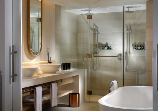14.Sofitel Mauritius L'Imperial Resort & Spa - Opera Suite Bathroom