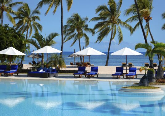 16.Sofitel Mauritius L'Imperial Resort & Spa - Main Pool Day Shot (1)